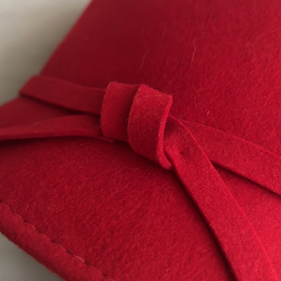 Lord & Taylor wool hat red with bow - Picture 2 of 6